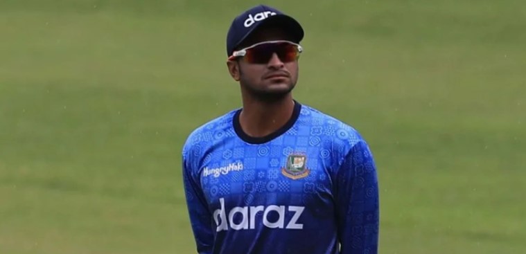 আবারো নতুন বিতর্কের জন্ম দিয়ে সমালোচনার ঝড় তুললেন সাকিব