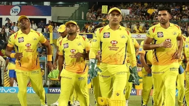 আইপিএলে বড় ধাক্কা খেল ধোনির সিএসকে