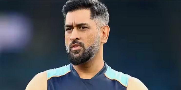 ভারতের কোচ হতে হলে অনেক বাধা টপকাতে হবে ধোনিকে