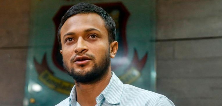 এইমাত্র পাওয়াঃ নেতা সাকিবকে শোকজ, শুক্রবার দিতে হবে জবাব