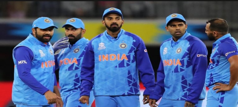 কোহলি বা রোহিত নয়, এবার অবসরের ইঙ্গিত দিলেন অন্য এক ভারতীয় তারকা ক্রিকেটার