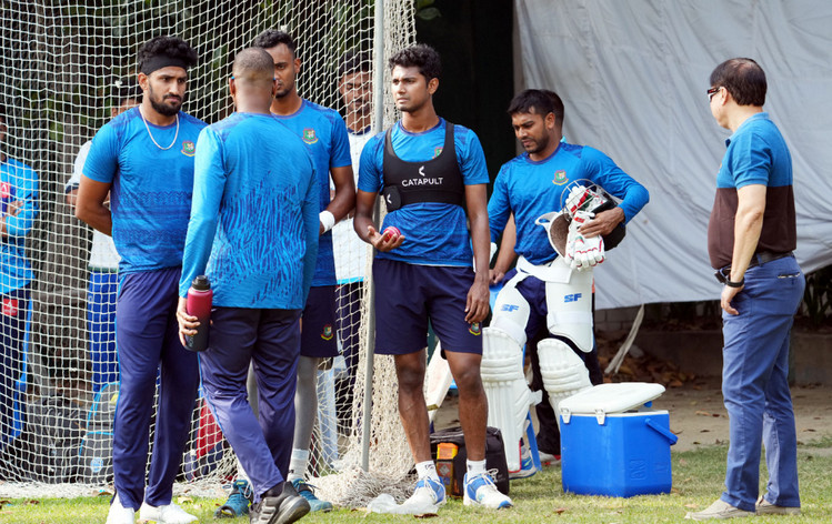 চমক ভরা যে একাদশ নিয়ে কাল মাঠে নামবে বাংলাদেশ
