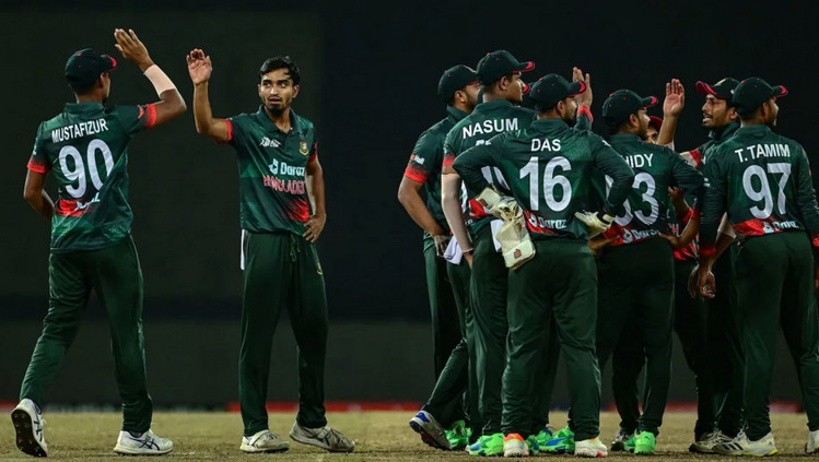 নিউজিল্যান্ডের উদ্দেশে যে একাদশ নিয়ে দেশ ছাড়ল বাংলাদেশ