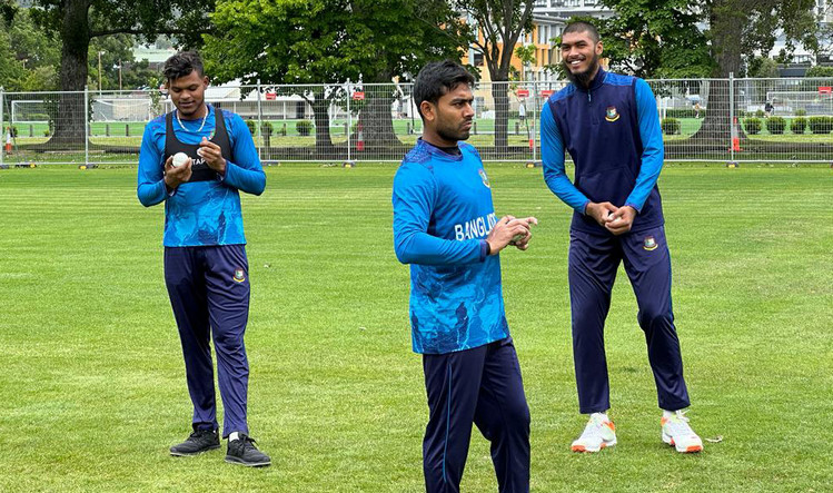 ম্যাচ শুরু আগে চরম দুঃসংবাদ দিল আবহাওয়া অফিস