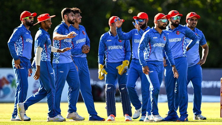 আফগানিস্তানের তারকা খেলোয়াড়কে ২০ মাসের জন্য মাঠের বাইরে পাঠাল আইসিসি