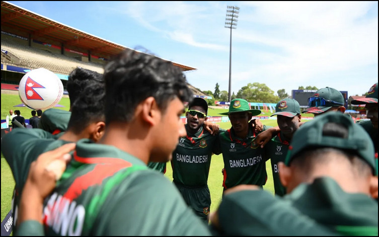 জটিল সমীকরণ নিয়ে লড়ছে বাংলাদেশ, ২০ ওভার শেষে দেখে নিন স্কোর