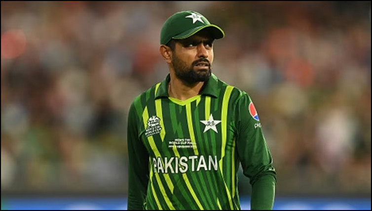 পরাজয়ের দোষ যে কারনে বাবরকে দিলেন হাফিজ