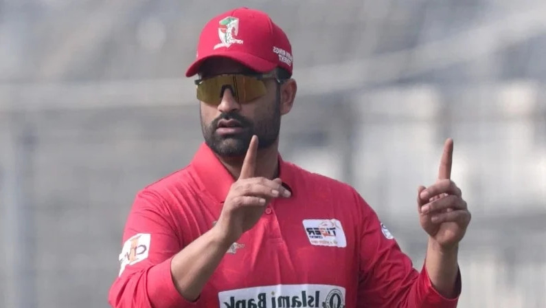 এবার সাকিবের বিরুদ্ধে নতুন রেকর্ড গড়তে যাচ্ছেন তামিম
