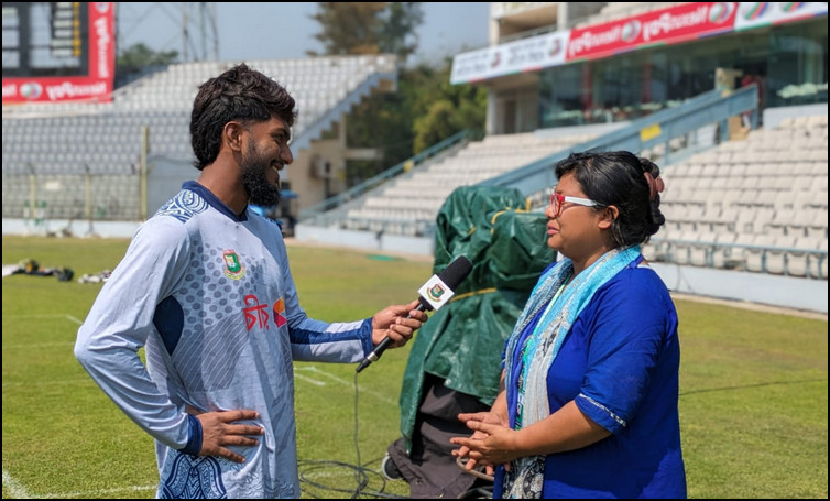 ভাইয়ের ইন্টারভিউ নিলেন বোন, সাংবাদিক হলেন ভাইও