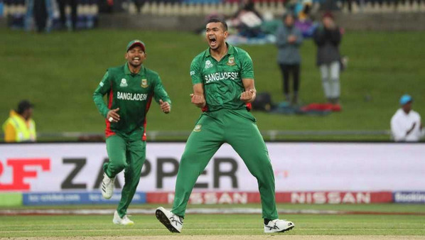 বোলিংয়ে বাংলাদেশ, দেখেনিন সর্বশেষ স্কোর