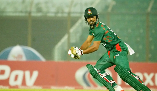 ব্যাটিংয়ে ঝড় তুলেছে সৌম্য সরকার ও লিটন দাস