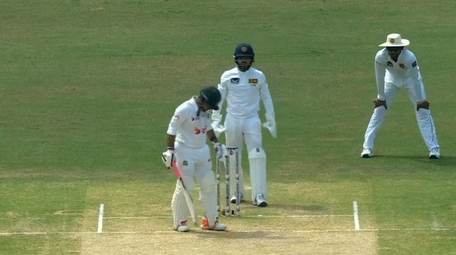 ব্যাটিংয়ে বাংলাদেশ, দেখেনিন সর্বশেষ স্কোর