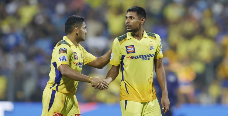 বাজে বল করার পরও ম্যাচের জয়ের পর প্রশংসা কুড়াচ্ছেন মুস্তাফিজ
