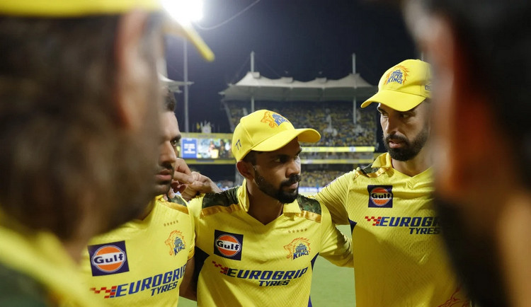 শেষ ওভারে অবিশ্বাস্যভাবে শেষ হলো লখনৌ ও চেন্নাইয়ের মধ্যকার ম্যাচ দেখেনিন ফলাফল