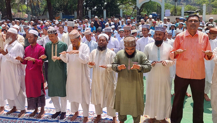 ইসতিসকার নামাজ পড়া ও দোয়া করার নিয়ম