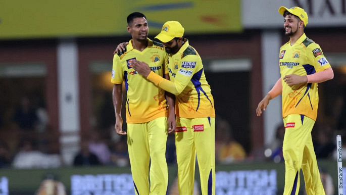 বিদায়ের আগে মুস্তাফিজকে বড় চমক দিল চেন্নাই সুপার কিংস