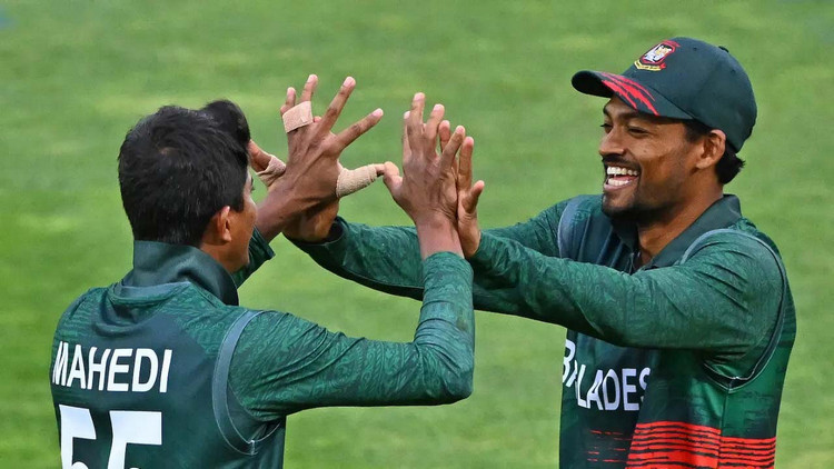 সাইফউদ্দিন ও মাহাদীর বোলিং তোপে ব্যাটিং বিপর্যয়ে জিম্বাবুয়ে