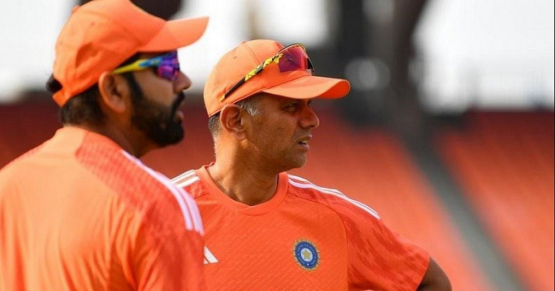 ব্রেকিং নিউজ: টি-টোয়েন্টি বিশ্বকাপের হুট করে নতুন হেড কোচের খোঁজে বিজ্ঞপ্তি দিচ্ছে ভারত