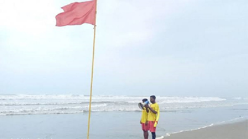 এইমাত্র পাওয়া: ঘূর্ণিঝড় রেমালের কারণে দুই বন্দরে ১০ নম্বর মহাবিপদ সংকেত