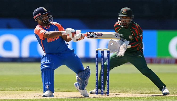 ক্যাচ আউট, রান আউট, এলবিডব্লিউ বা বোল্ড আউট না হয়েও আউট হলেন রিশভ পান্ট