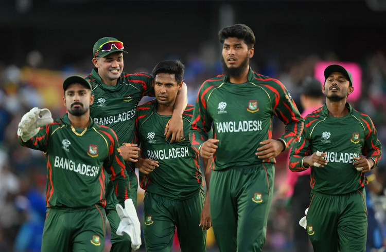 রিশাদের জোড়া শিকার, দেখেনিন সর্বশেষ স্কোর