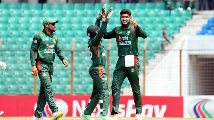 রিশাদকে মোকাবেলা করার উপায় অস্ট্রেলিয়াকে জানালেন ডেভিড