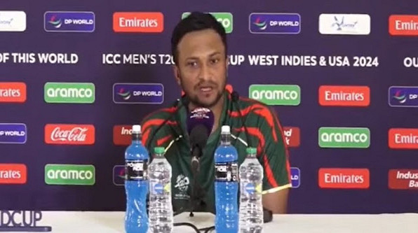১৯ বলে ৪৩ রানের সমীকরণের সময় সেমির সিদ্ধান্ত পরিবর্তন বাংলাদেশের