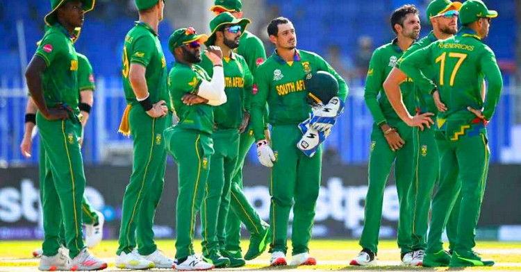 ৩ তারকা ক্রিকেটারকে বাদ দিয়ে নতুন ৩ মুখ নিয়ে দক্ষিণ আফ্রিকার বিপক্ষে টি-২০ সিরিজের দল ঘোষণা