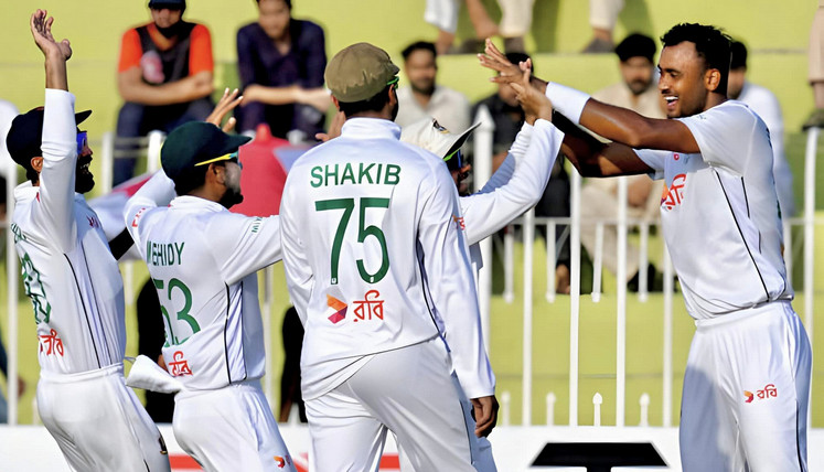 সাকিবকে নিয়ে পোস্ট করে নতুন আলোচনার জন্ম দিলেন শরিফুল, সারা দেশে উঠলো আলোচনার ঝড়