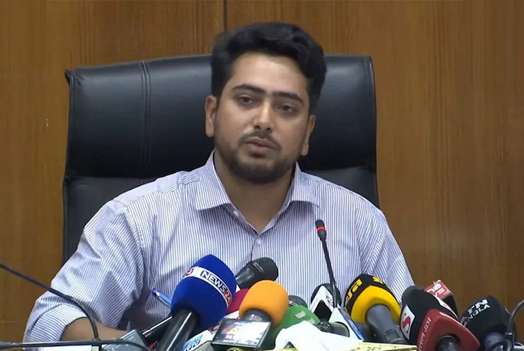 ইন্টারনেট প্যাকেজ নিয়ে সবাইকে বিশাল সুখবর দিলেন উপদেষ্টা নাহিদ ইসলাম