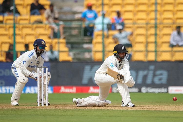 ভারতকে ৪৬ রানে অলআউটের লজ্জা দিয়ে বিশাল সংগ্রহের পথে নিউজিল্যান্ড