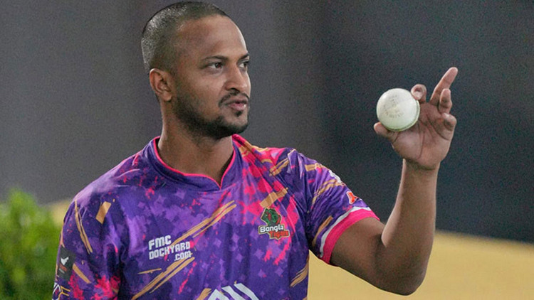 সাকিবের ইতিহাস গড়া বোলিং শেষ হলো ম্যাচ, দেখেনিন ফলাফল