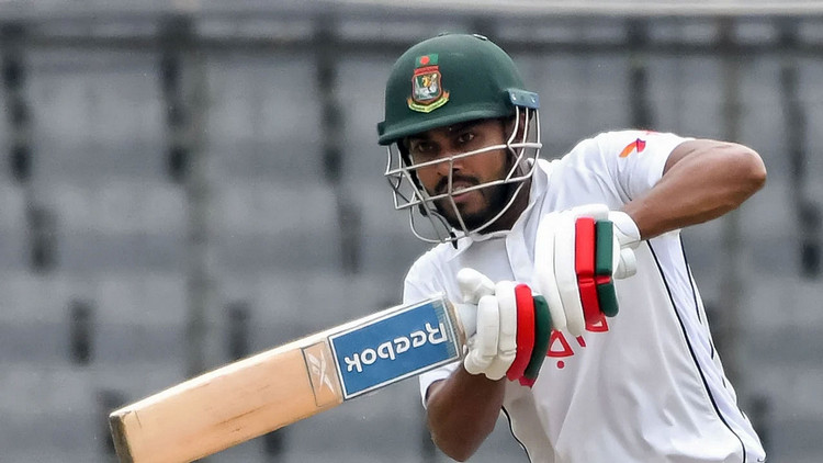 ক্রিকেট বিশ্বকে অবাক করে ইনিংস ঘোষণা করলেন বাংলাদেশের অধিনায়ক মিরাজ