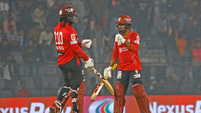 ৬৩ বলে শেষ হলো বরিশাল ও সিলেট স্ট্রাইকার্সের মধ্যকার ম্যাচ, দেখেনিন ফলাফল