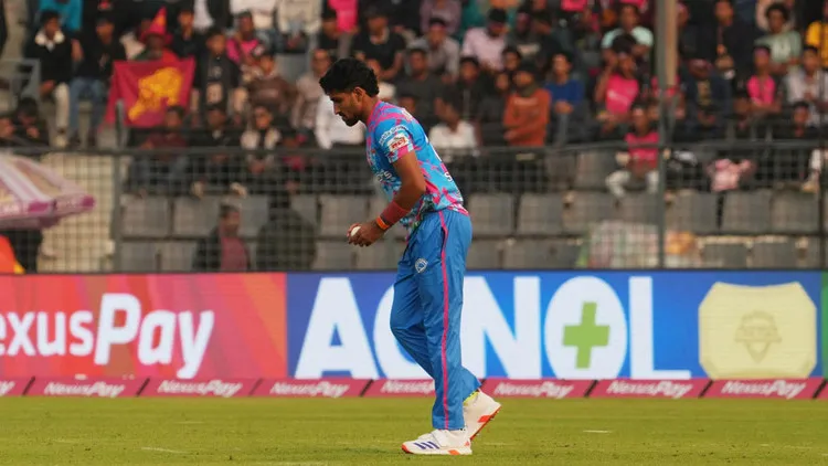 শোক সংবাদ: বিপিএলে চলাকালীন মারা গেলেন তারকা ক্রিকেটারের....