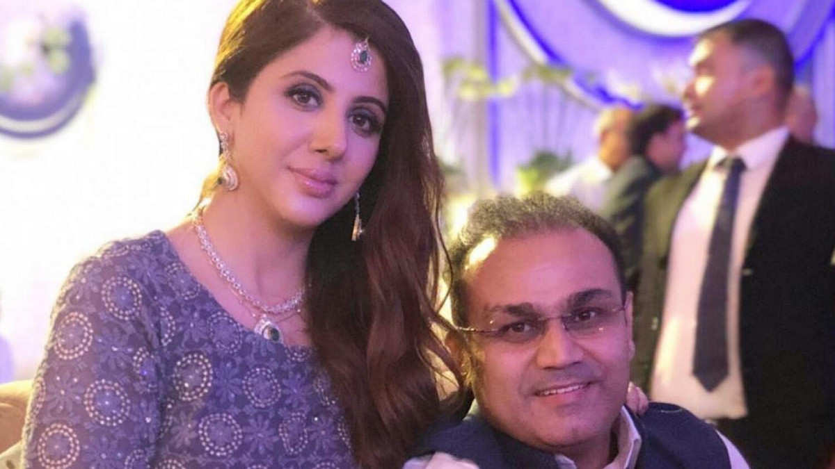 বীরেন্দ্রর শেবাগের দাম্পত্য জীবনে ভাঙনের সুর, ডিভোর্সের পথে ক্রিকেট তারকা