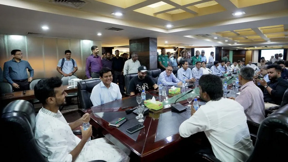 বিসিবি সাথে বৈঠক শেষে পারিশ্রমিক ইস্যু নিয়ে যা বললেন আসিফ মাহমুদ