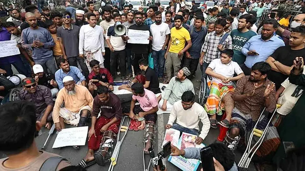 আভ্যুত্থানে আহতরা সরকারকে আলটিমেটাম দিলো