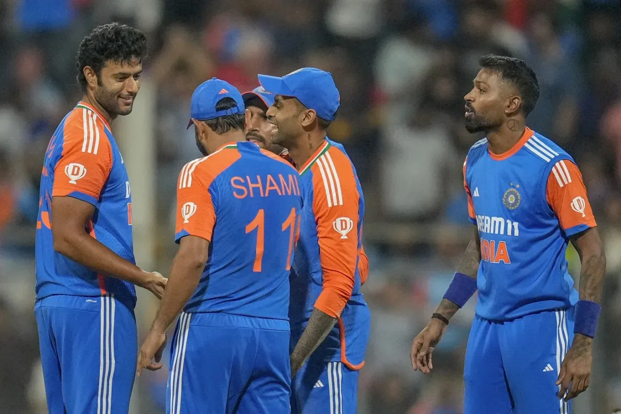 ভারত বনাম ইংল্যান্ডের মধ্যকার টি-টোয়েন্টি ম্যাচ শেষ
