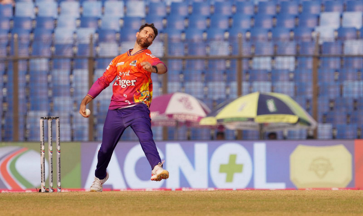 বাংলাদেশ ছাড়ার আগে রায়ান বার্লের ফেসবুকে স্ট্যাটাস