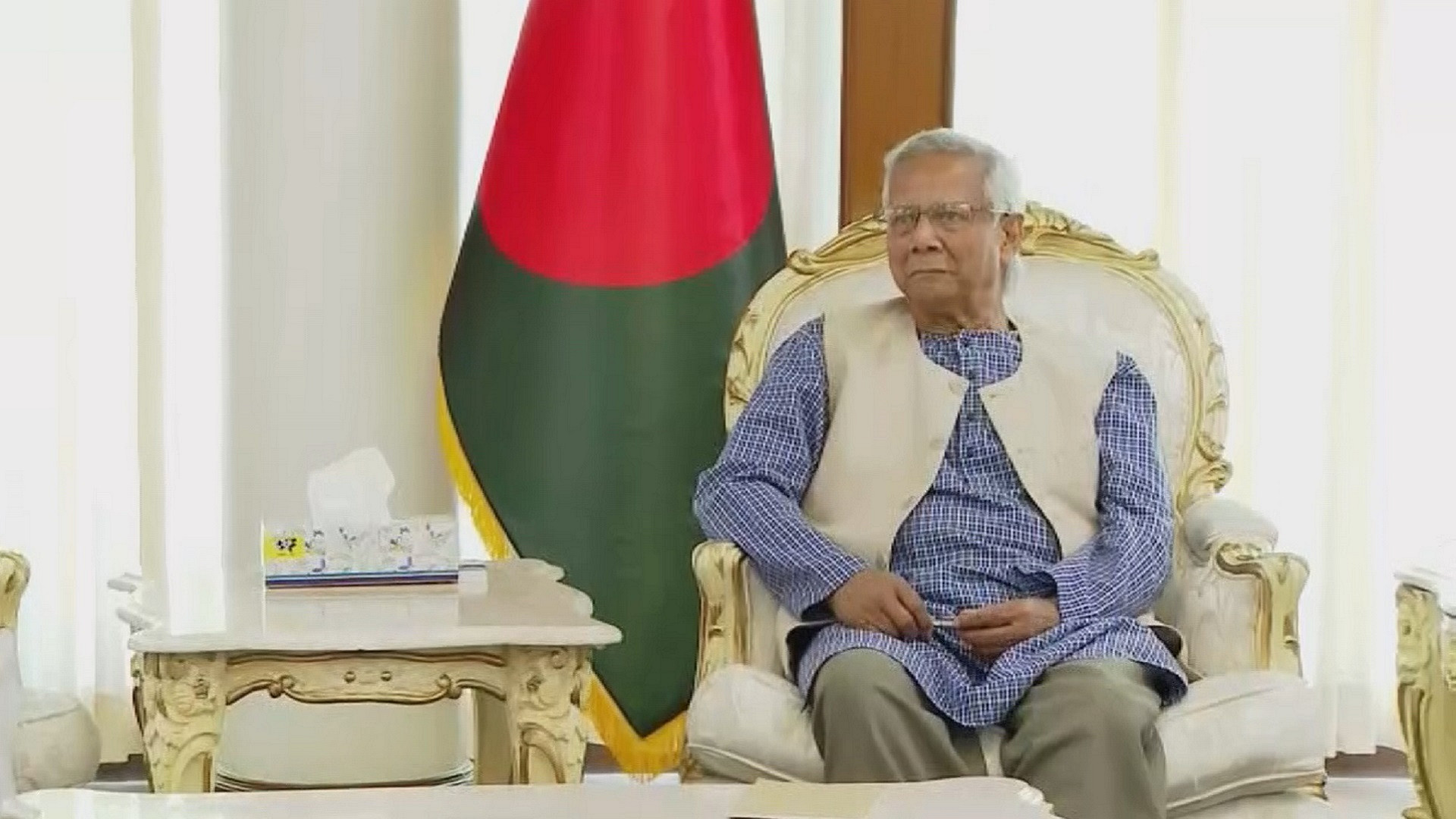 যুদ্ধকালীন সতর্কতা বজায় রাখার আহ্বান প্রধান উপদেষ্টার