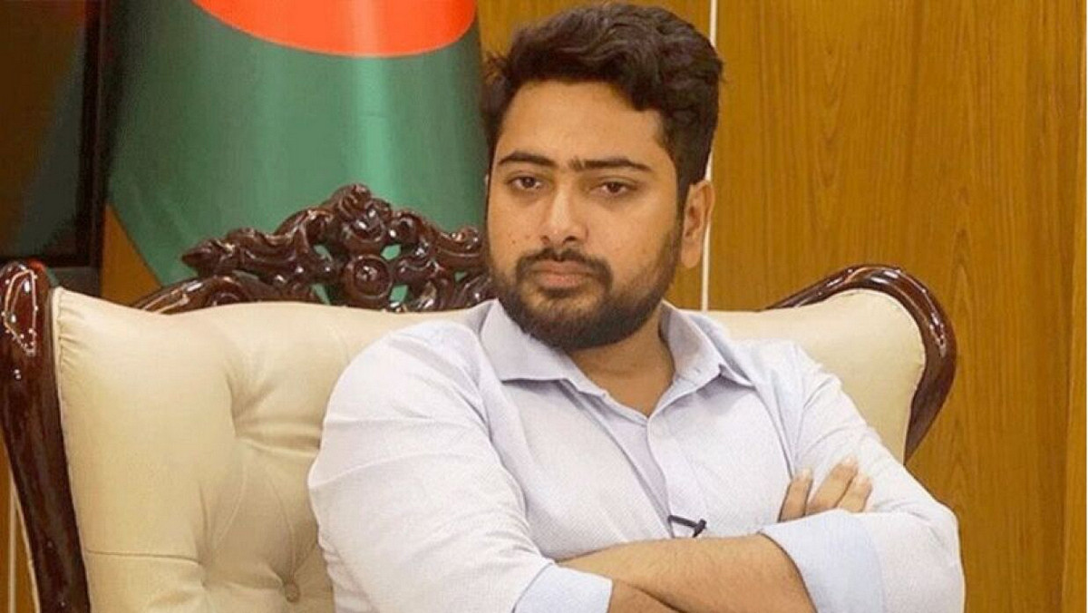 নাহিদ ইসলামের পদত্যাগের পর মন্ত্রণালয়ের দায়িত্ব নিতে পারেন যিনি