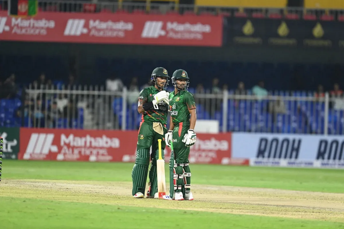 ব্যাটিংয়ে বাংলাদেশ ১০ ওভার শেষ, দেখেনিন সর্বশেষ স্কোর