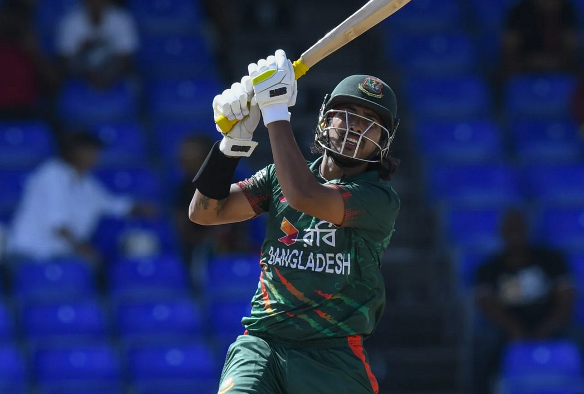 সৌম্য সরকারের ব্যাটিং ঝড়