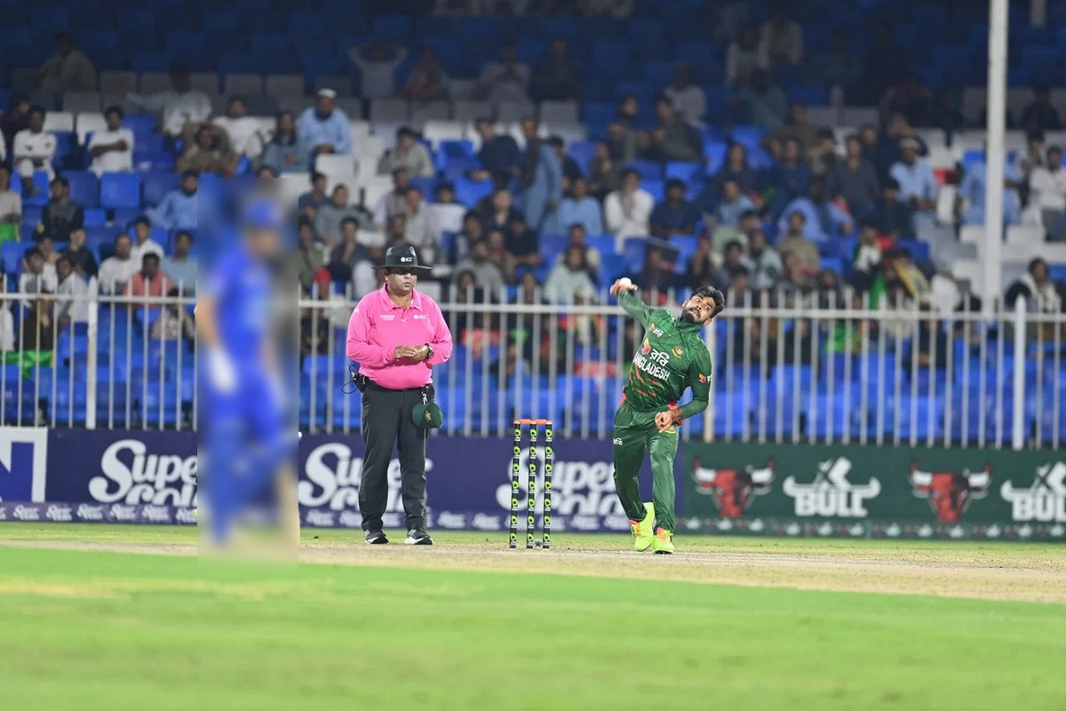 ৩১ ওভারের খেলা শেষ, দেখেনিন সর্বশেষ স্কোর