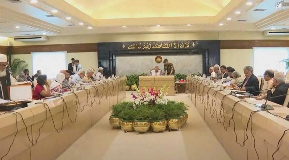 উপদেষ্টা পরিষদে বড় রদবদল