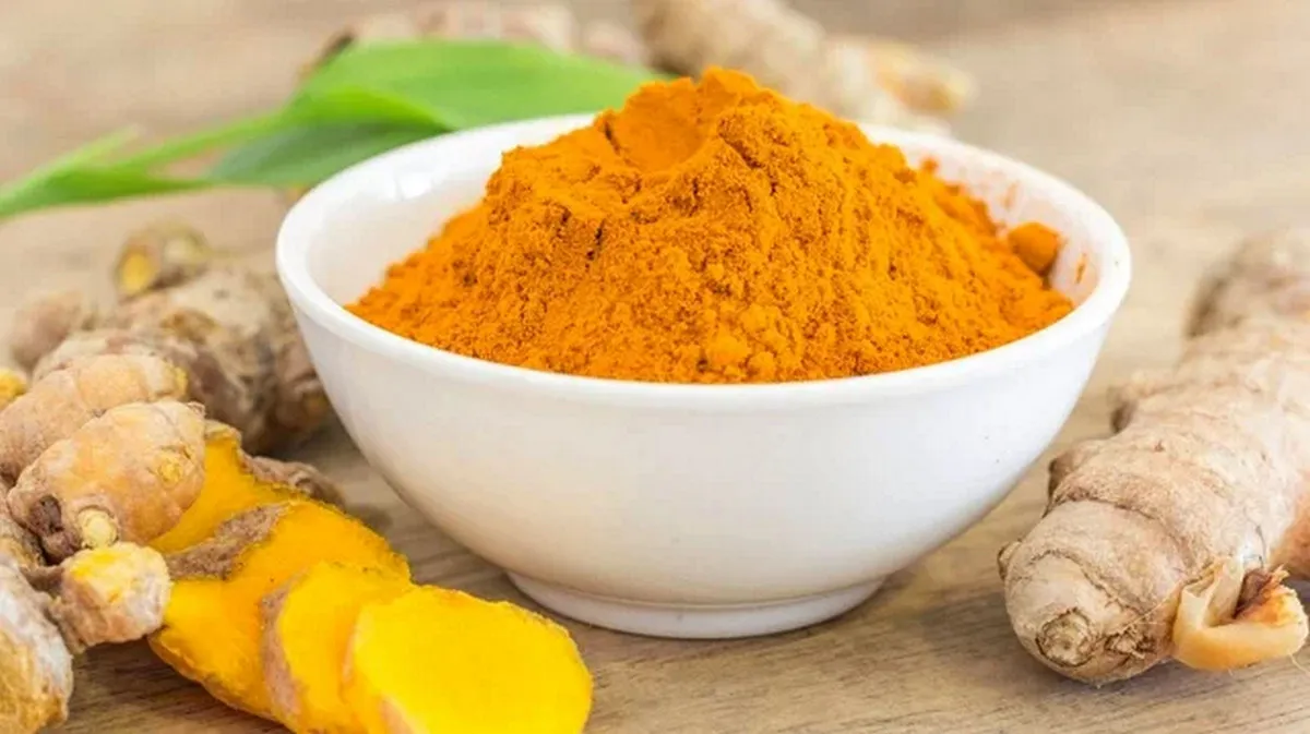 আপনার খাবারের তালিকায় কাঁচা হলুদ রাখা উচিত