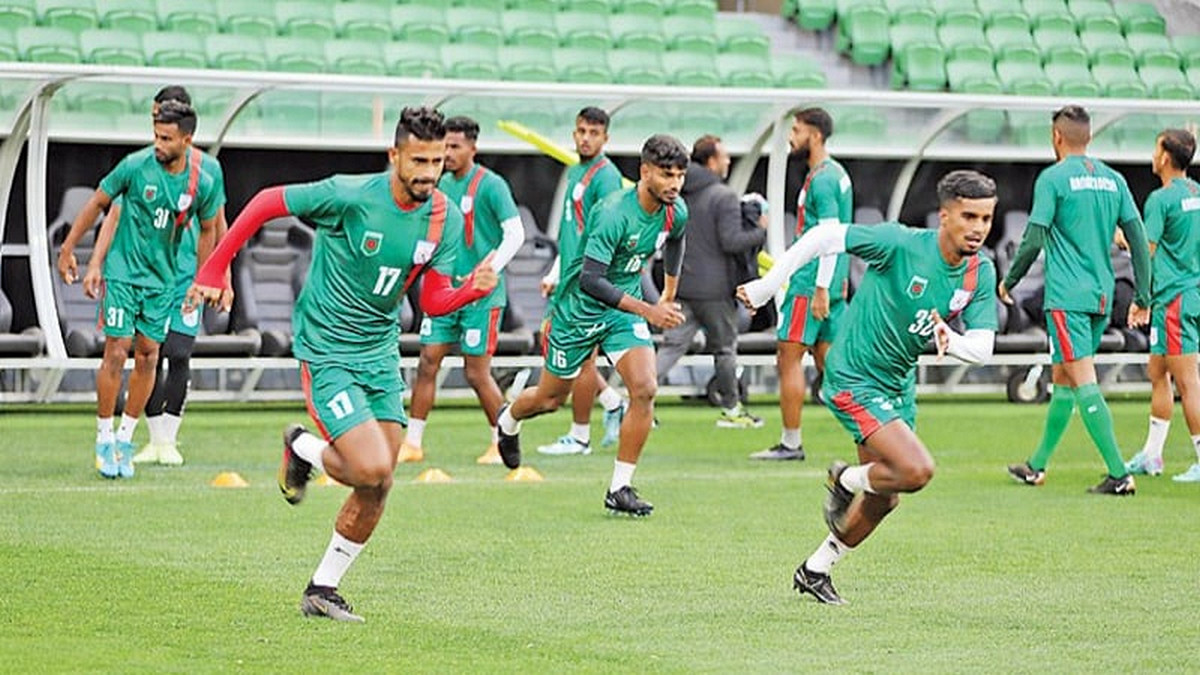 চমক দিয়ে বাংলাদেশের স্কোয়াড ঘোষণা