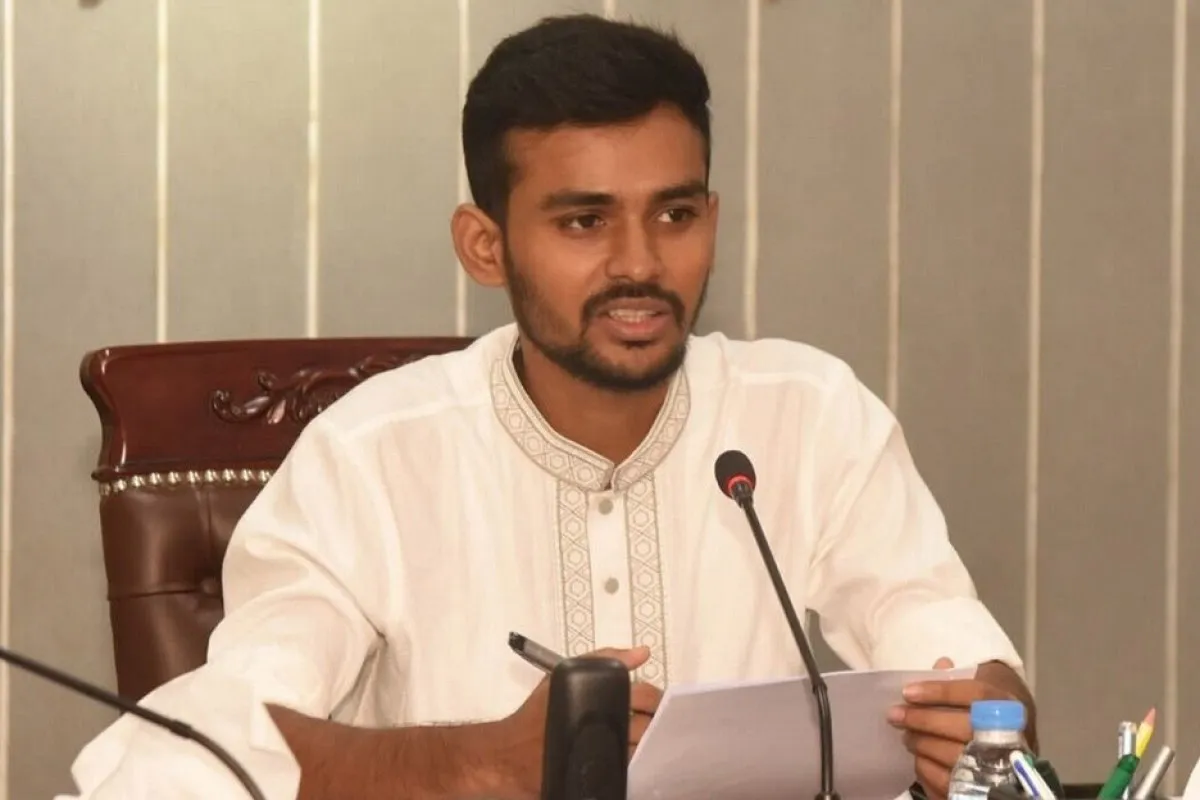 অভ্যন্তরীণ তথ্য সামনে আনলেন আসিফ মাহমুদ