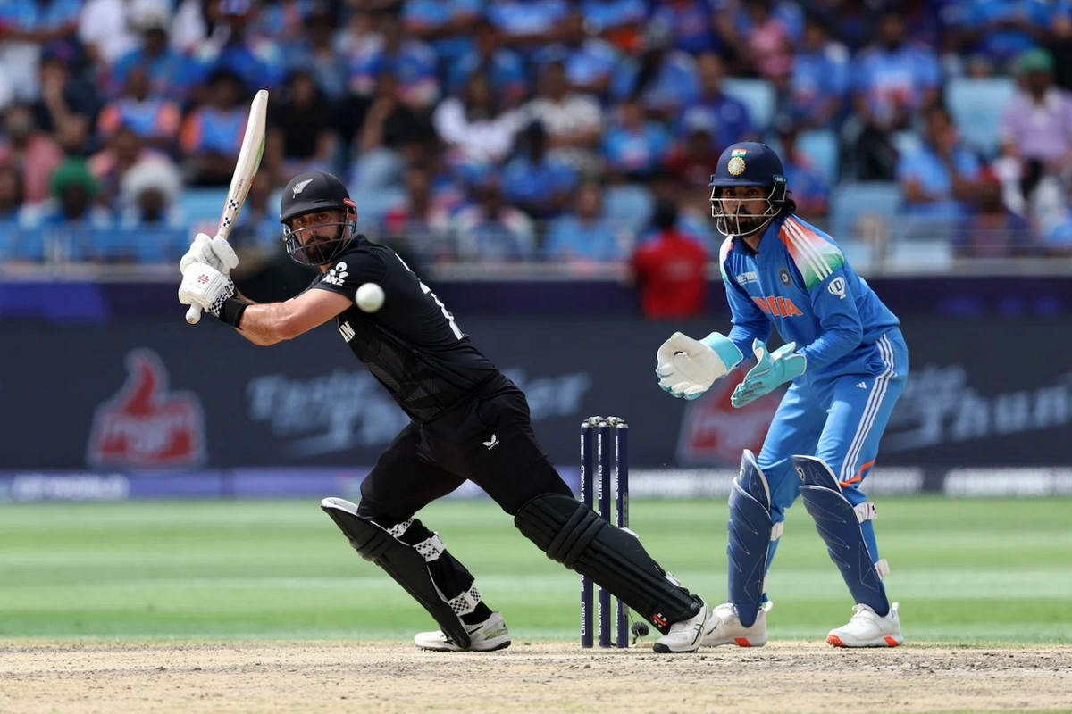ফাইনালে ভারতকে লড়াকু রানের টার্গেট দিল নিউজিল্যান্ড
